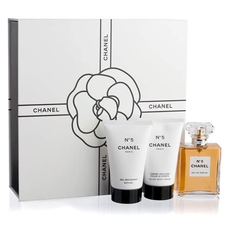 chanel no5 l'|Chanel no 5 gift set.